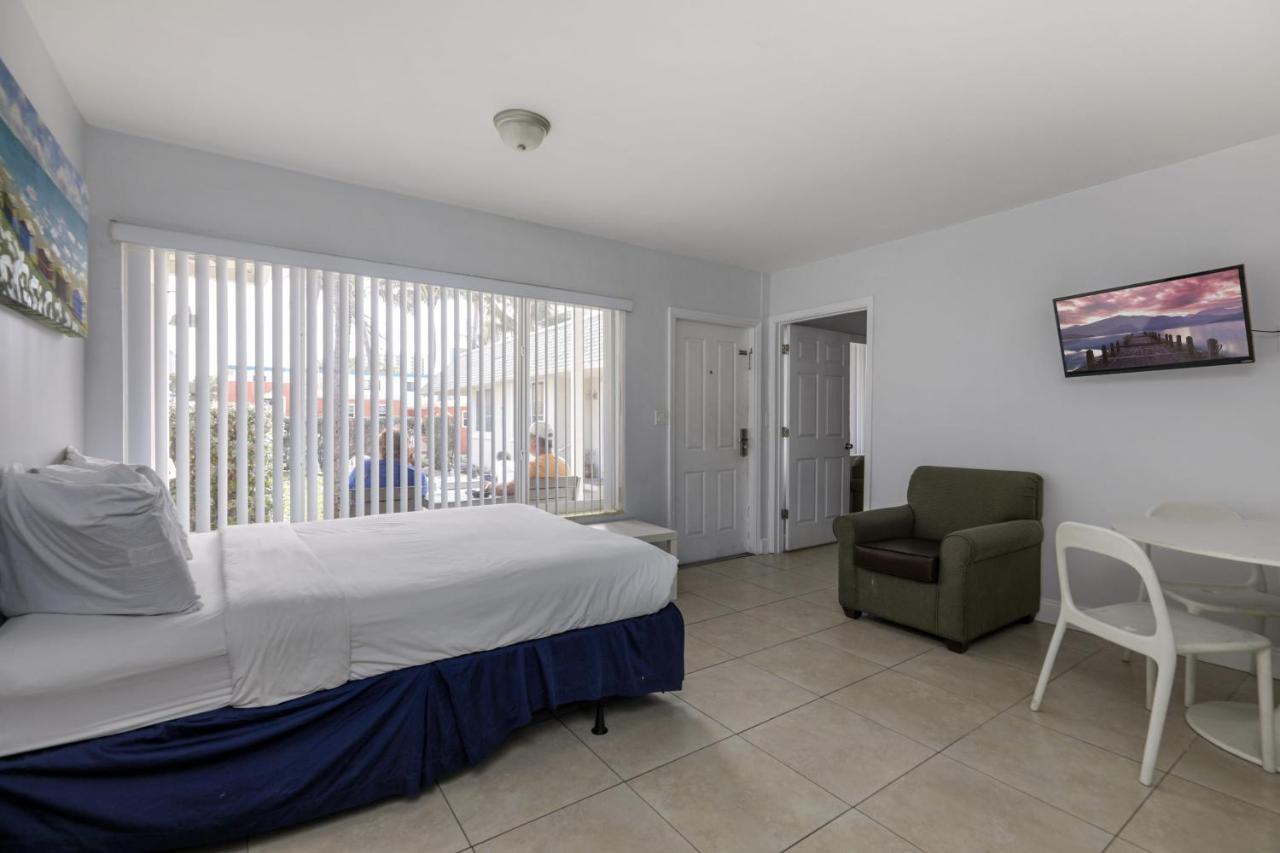 Hollywood Broadwalk Oceanside Hotel 외부 사진